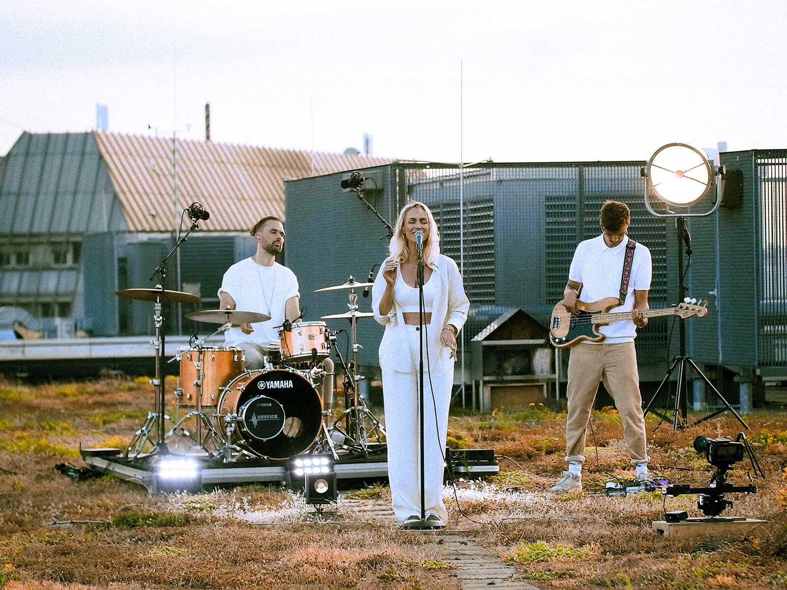 ramona-nerra-band_05